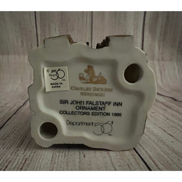 Dept 56 - 1995 Xmas Ornament - Dickens - Sir John Falstaff Inn - Picture 14 of 14
